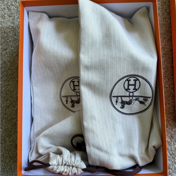 Hermes Oran White Leather Sandals - Picture 7 of 7